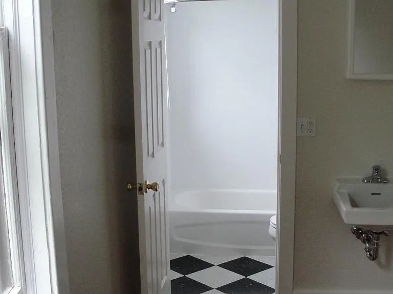 2241 NW Hoyt St #109 — Photo 15