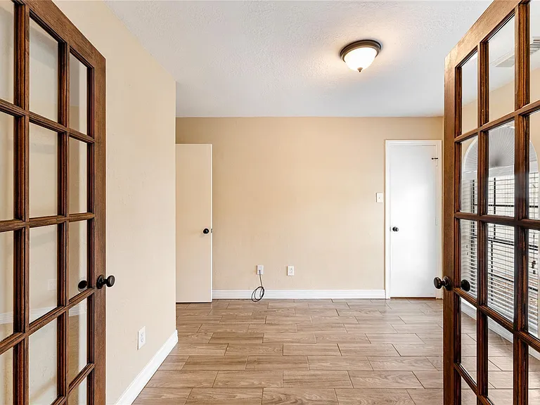 5622 Village Park Dr — Photo 14