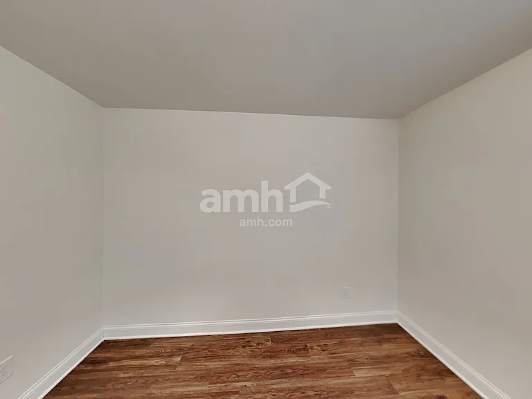 317 Bourne St — Photo 24