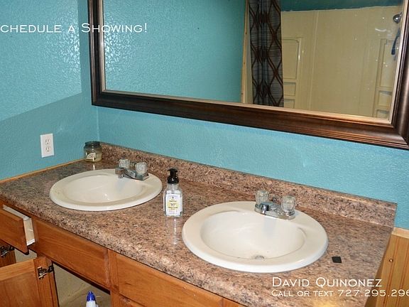 3rd image of 2909 E Bremer Ave