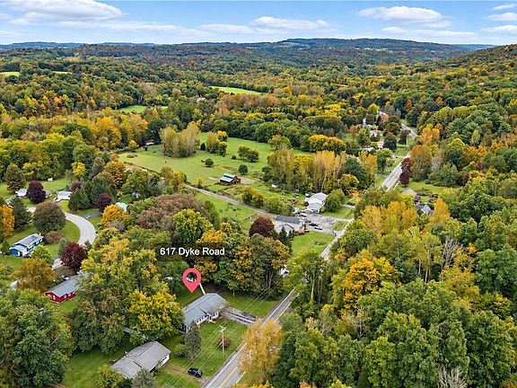 4th image of 617 Dyke Rd