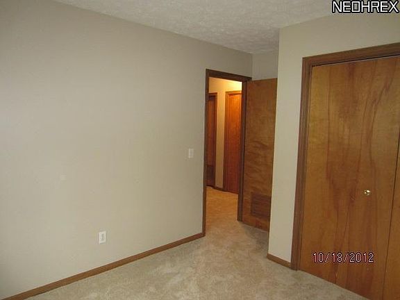 5th image of 772 Shelley Pkwy