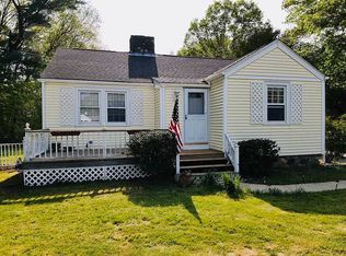 235 Pond Meadow Rd, Westbrook, CT 06498