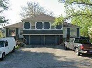 1715-1717 E Willow Dr, Olathe, KS 66062