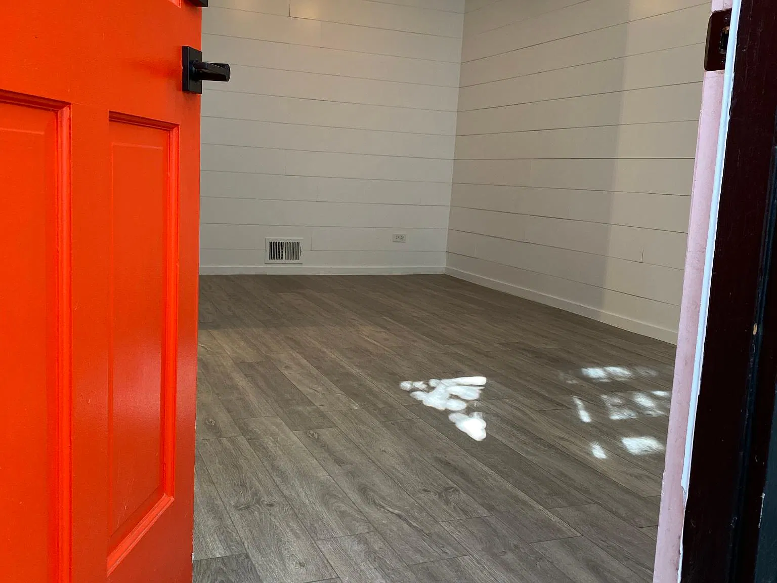4661 S Acoma St — Photo 1