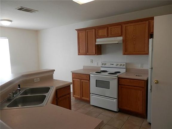 4th image of 3201C El Salido Pkwy APT 211