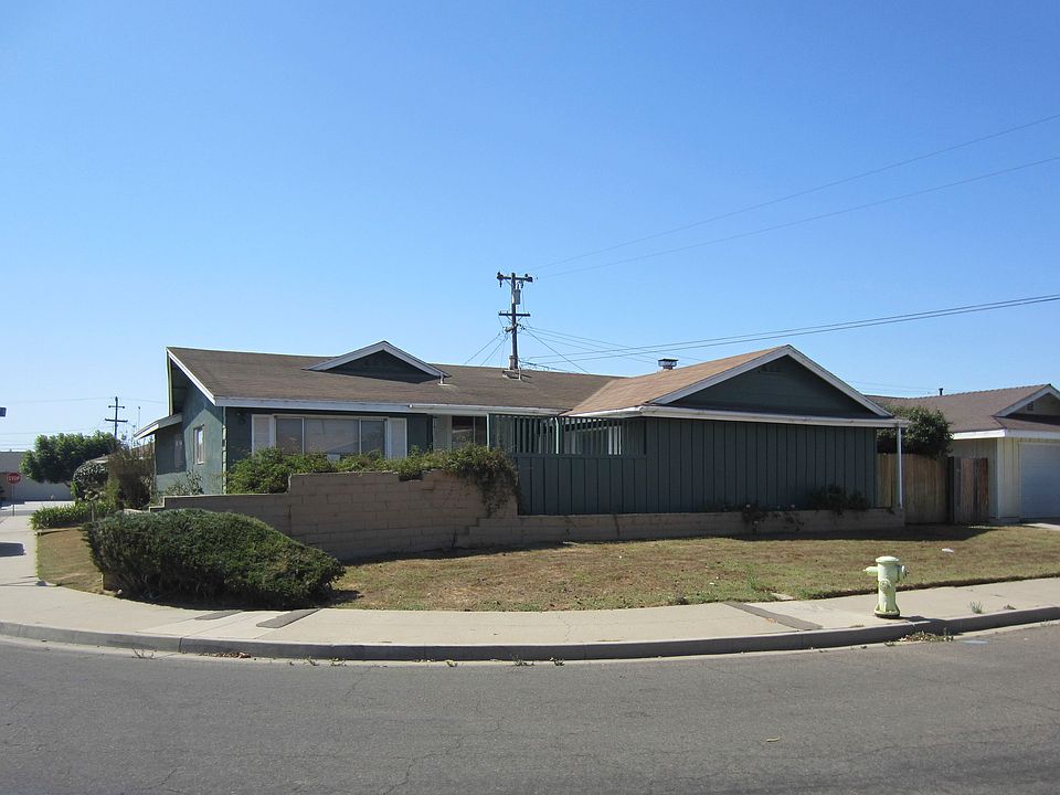 1st image of 1430 Claremont Pl