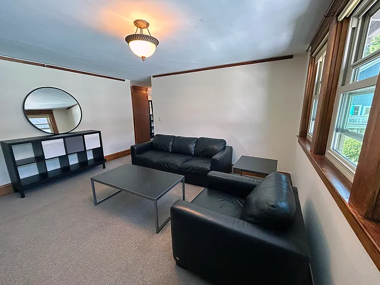 90 Larch St #3 — Photo 11