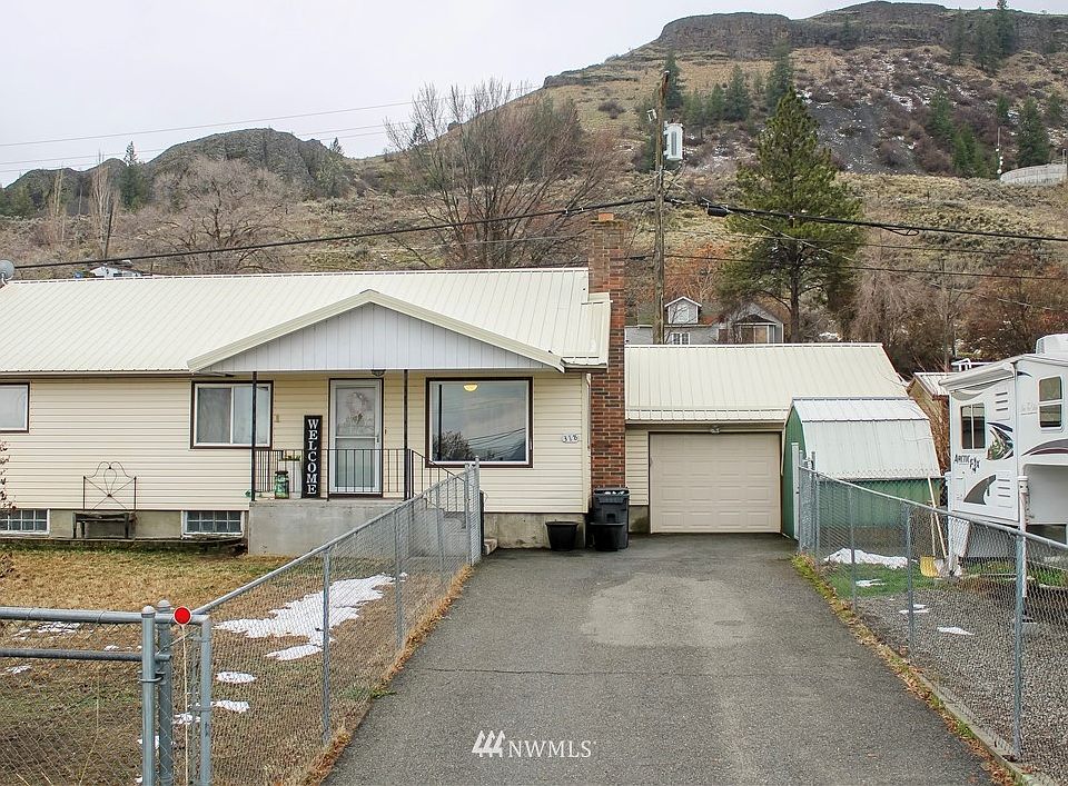 1st image of 318 E Grand Coulee Ave
