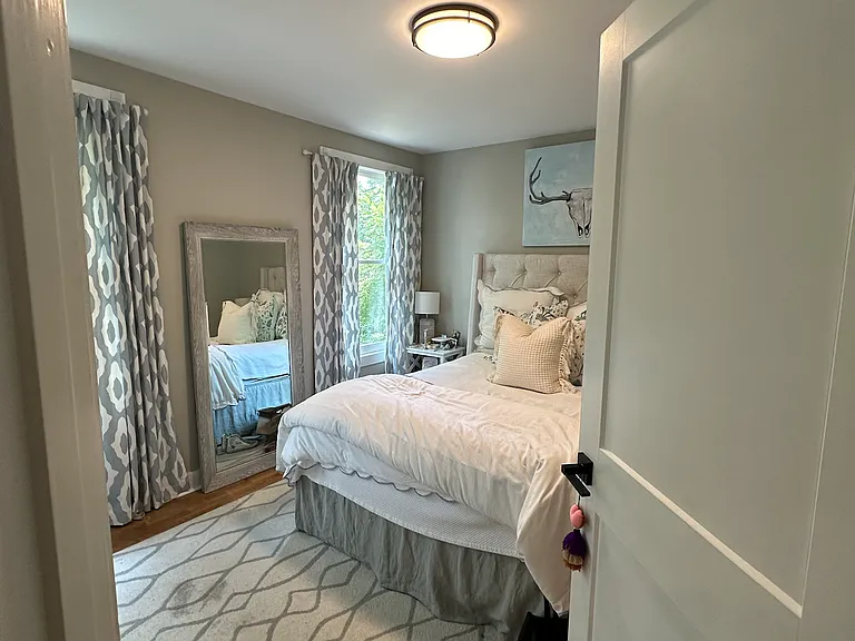 4205B Elkins Ave — Photo 7