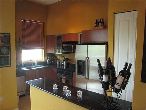 3rd image of 610 W Las Olas Blvd APT 212