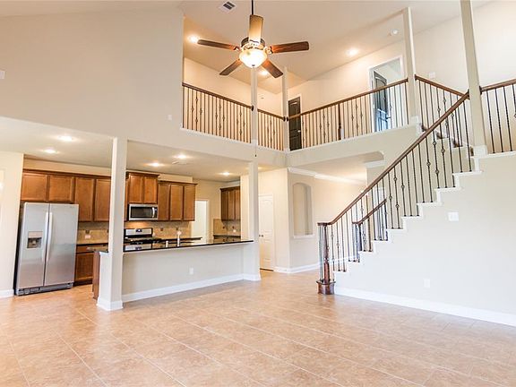 3rd image of 4831 Piares Ln