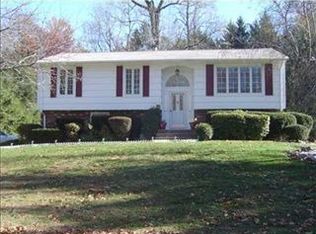 14 Bull Run, West Nyack, NY 10994