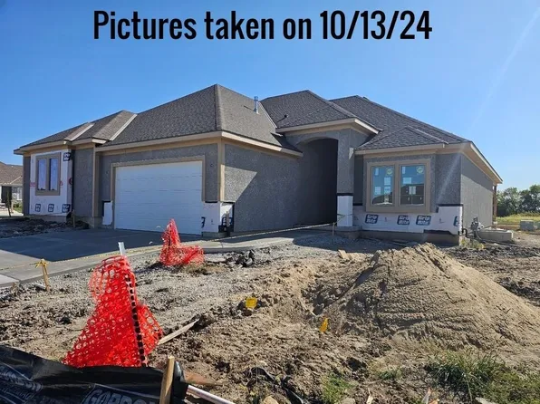 21711 W 116th Pl, Olathe, KS 66061