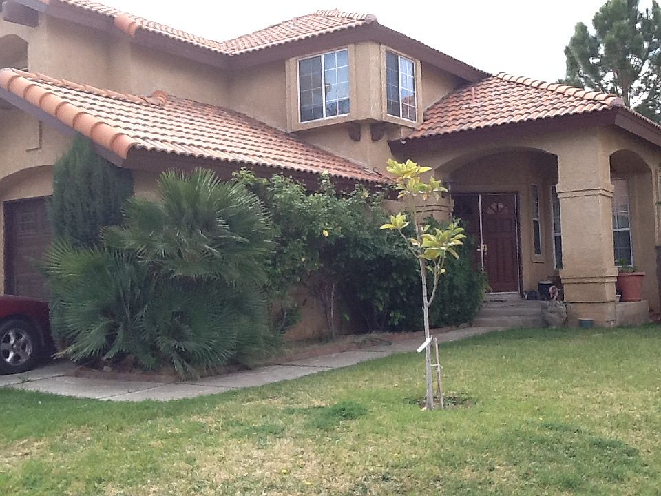 2nd image of 1722 Mesa Dr