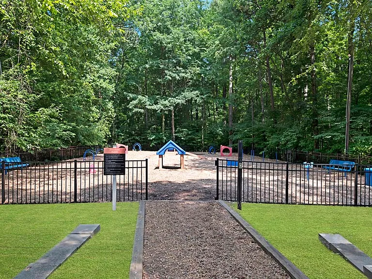 Triangle Place — Photo 14