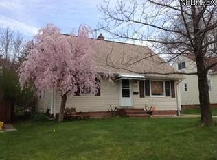 1705 E 238th St, Euclid, OH 44117