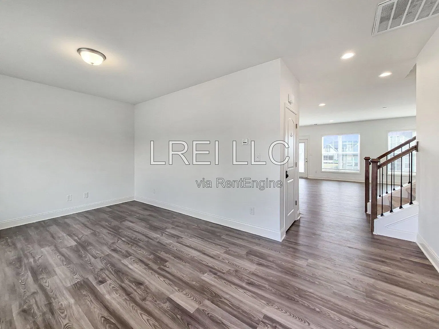 4 bed, 3.0 bath, 2675 sqft, $2,790 — Photo 2