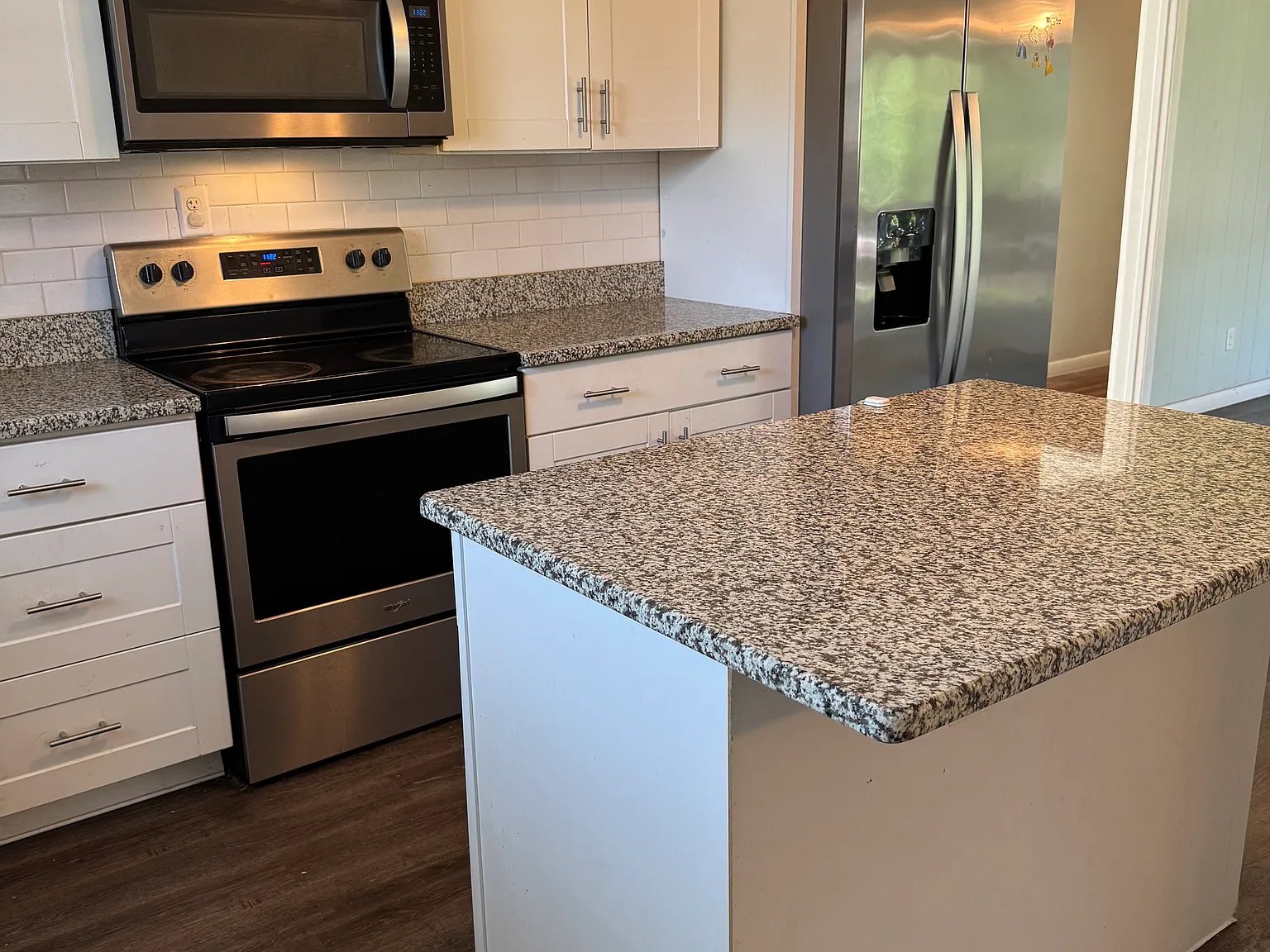 4708 Laurie Ln — Photo 3