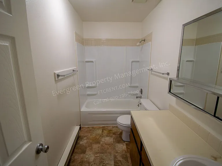 Q-02 — Photo 44