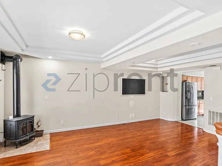 108 Balbach St #9 — Photo 8