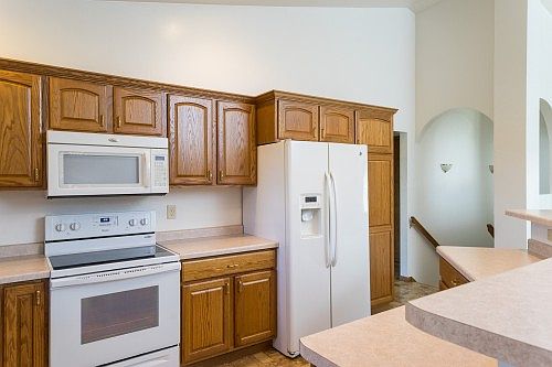 4th image of 1726 Mill Pond Ln