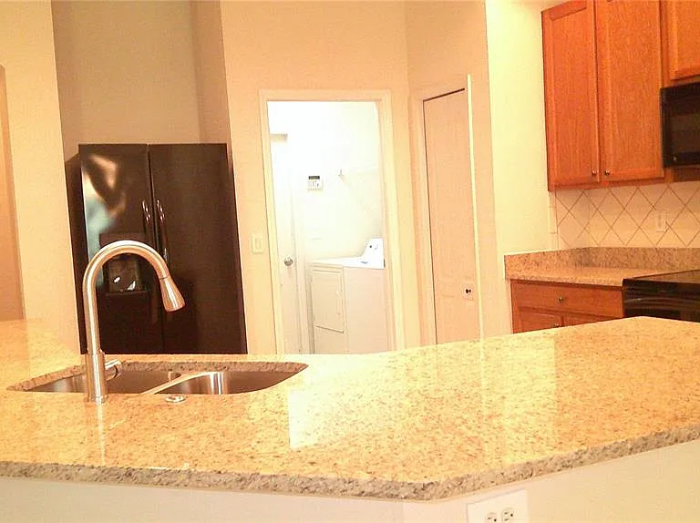 609 Cedar Waxwing Dr — Photo 14