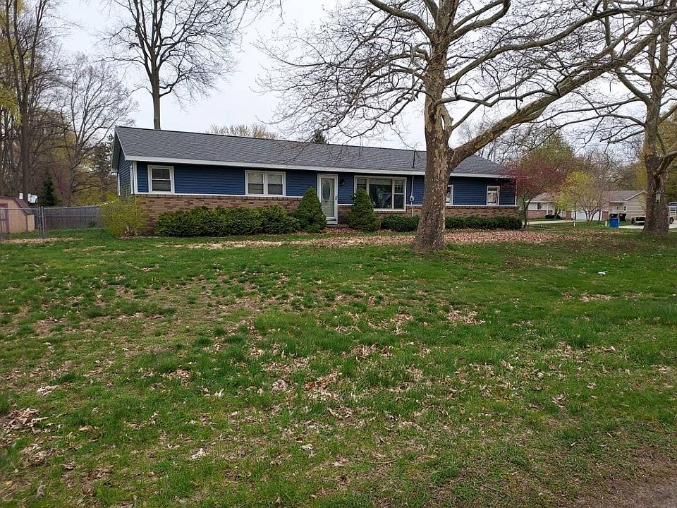 1st image of 2391 Basswood St