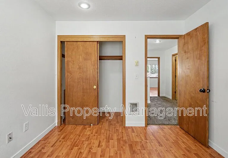 5262 Springcrest Dr S — Photo 20
