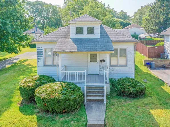 408 N 37th St, Belleville, IL 62226