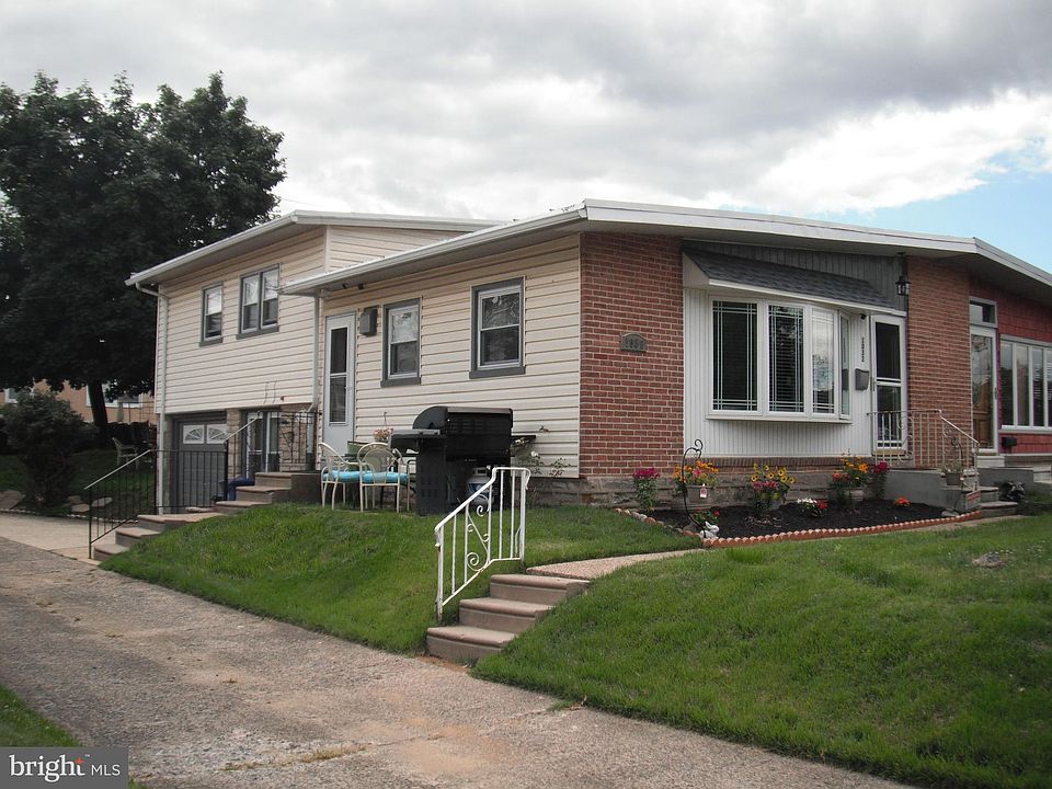 1st image of 1032 Bingham St