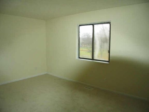 5th image of 5247 N Mason Dr