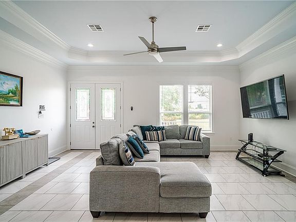 5th image of 3122 Ohio St