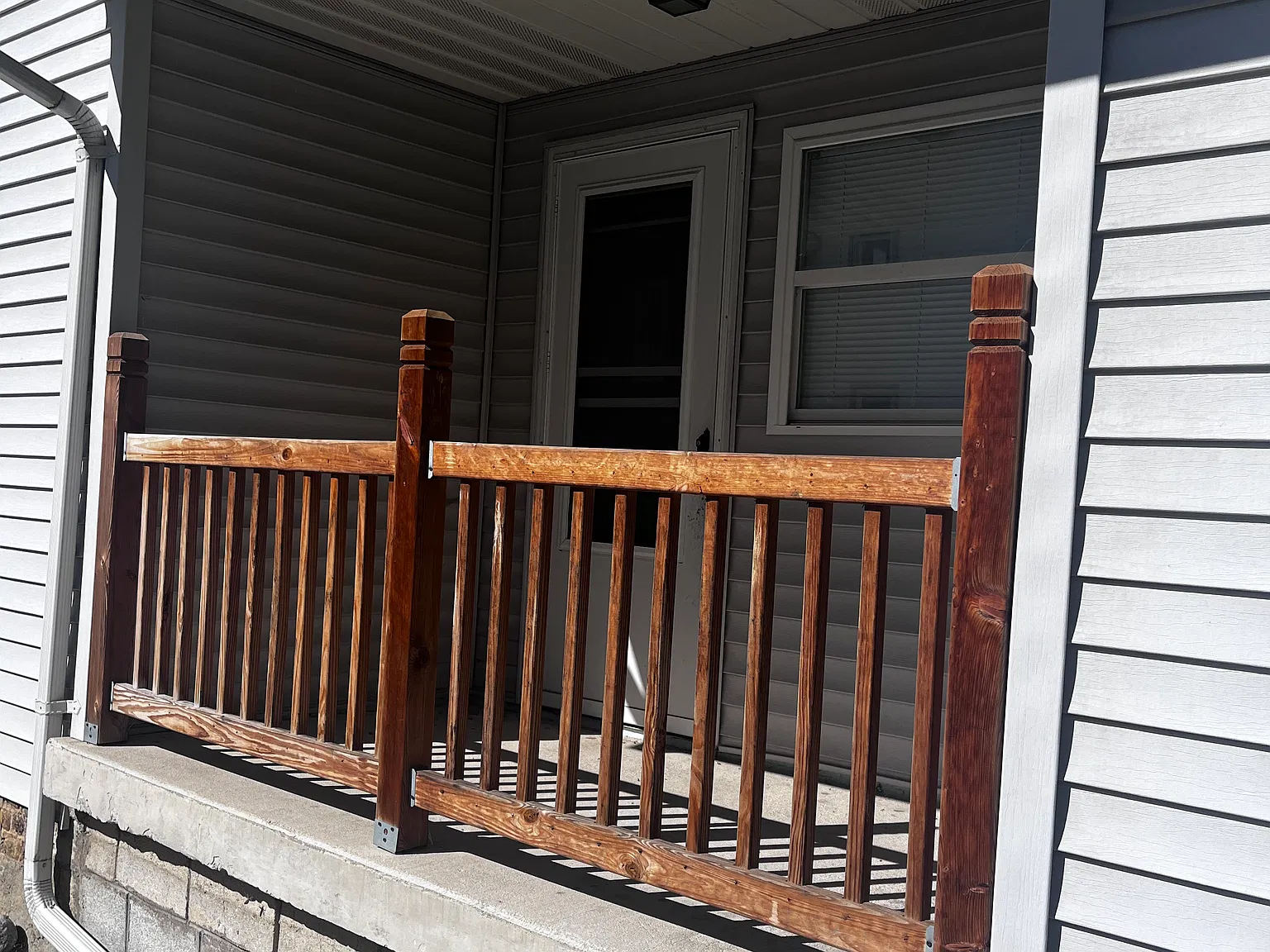 3 bed, 1200 sqft, $1,100 — Photo 3