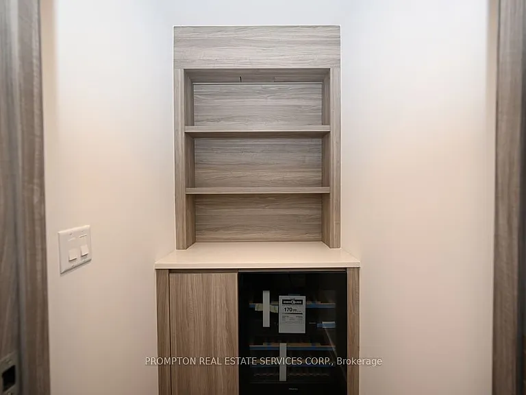 18 Esther Shiner Blvd #512 — Photo 15