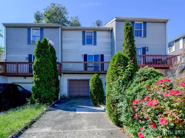 493 Fayette St, Perth Amboy, NJ 08861
