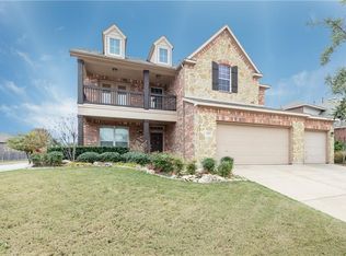 8172 Rock Elm Rd, Fort Worth, TX 76131