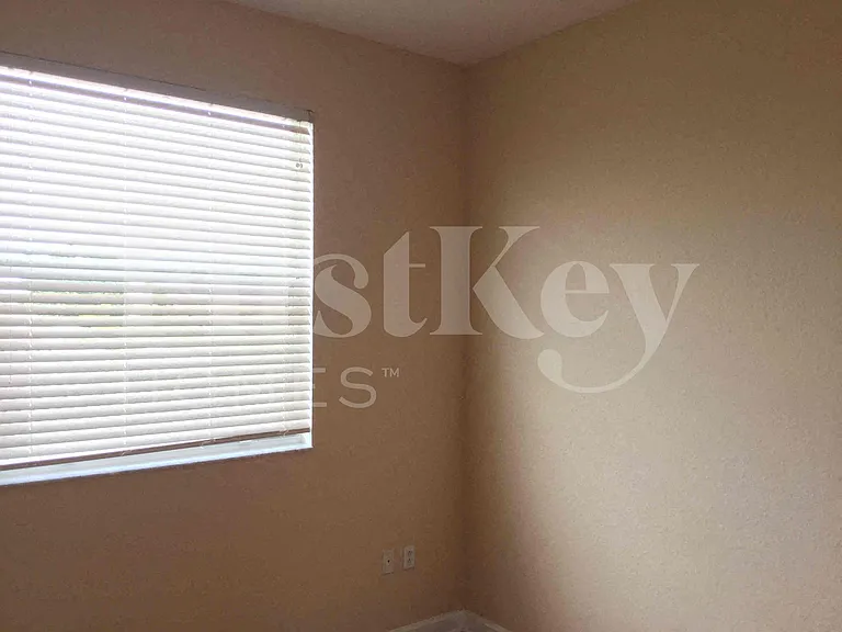 1485 NE 40th Rd — Photo 18