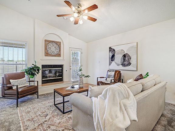 4th image of 6843 Forest Hills Dr NE