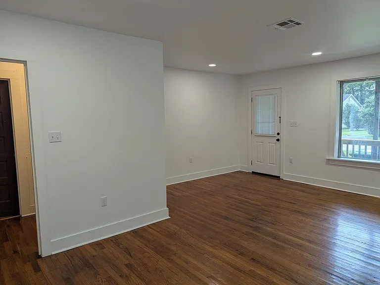 324 Saint Joseph St — Photo 10