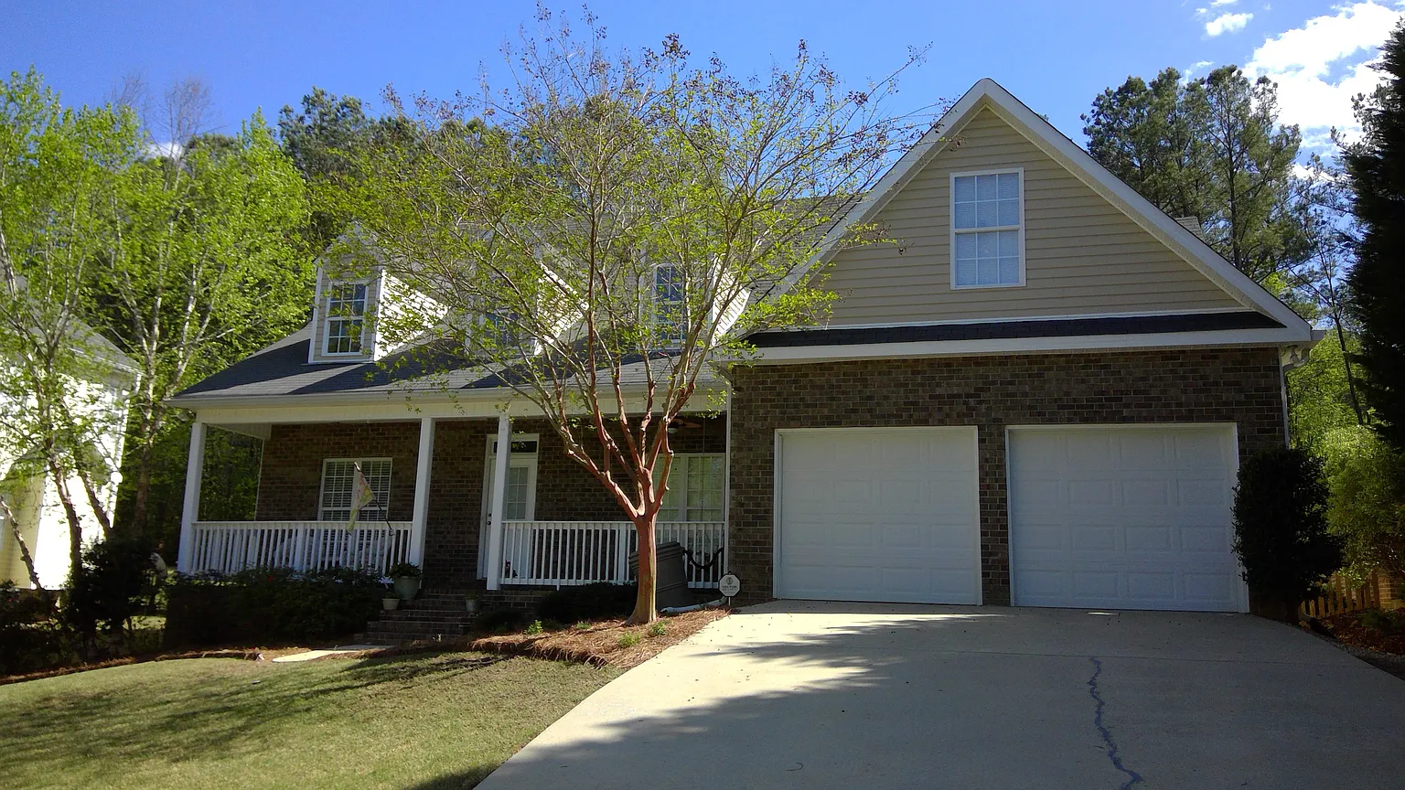 216 W Springs Dr photo 1