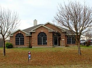 910 Meghann Ln, Waxahachie, TX 75167