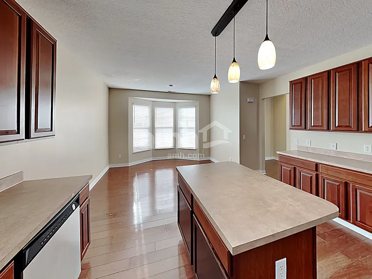 7200 Winterbek Ave — Photo 4