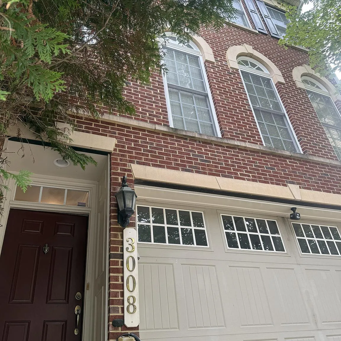 3 bed, 3.5 bath, 2762 sqft, $3,500 — Photo 3