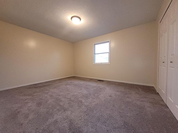 2nd image of 2064 Edgewood Dr #2064