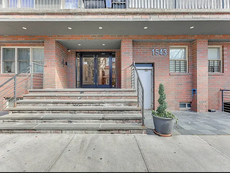 1543 E 19th St #8G — Photo 13