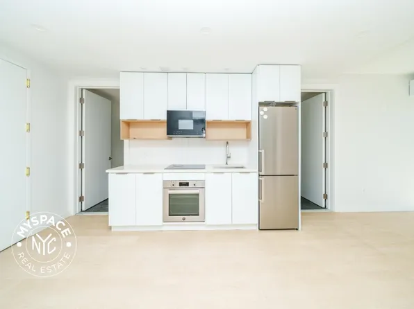 280 Meeker Avenue image 6 of 32