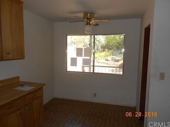 5th image of 13040 Cliff Dr
