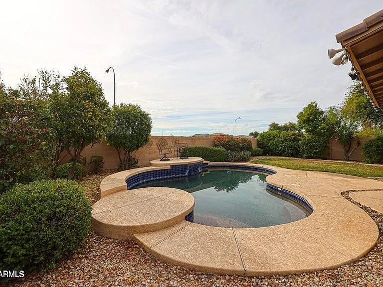 10863 W Washington St — Photo 39
