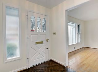 2411 N Quebec St, Arlington, VA 22207
